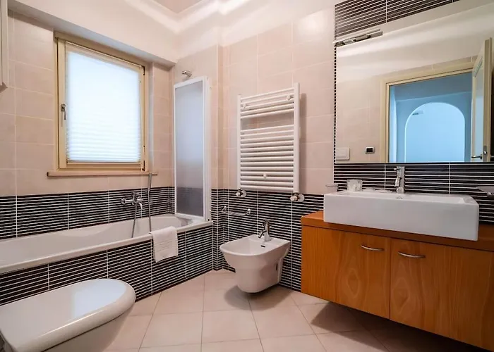 5 Min From Trastevere Chic Roma