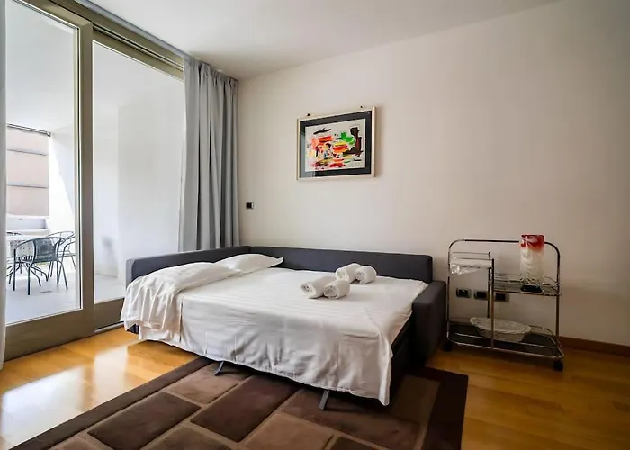 5 Min From Trastevere Chic Appartamento Roma