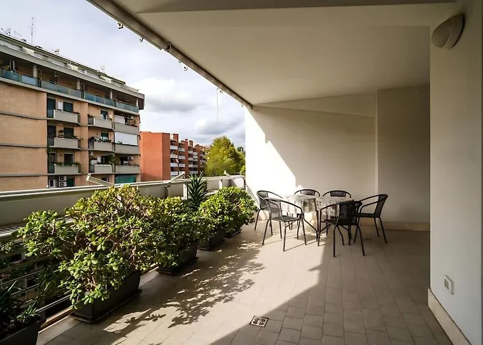 5 Min From Trastevere Chic Appartamento